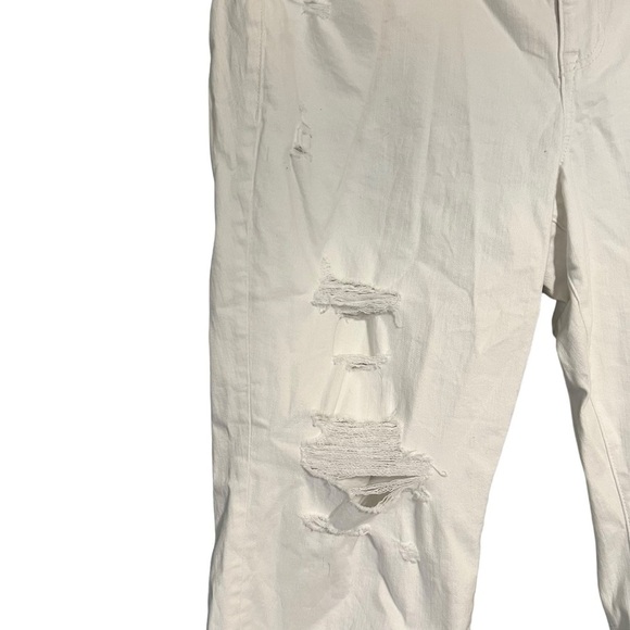 Torrid White Jean Distressed Crop Boyfriend
Straight Stretch Mid-Rise Jean new - Picture 7 of 8